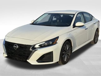 Used 2023 Nissan Altima 2.5 SV image 1