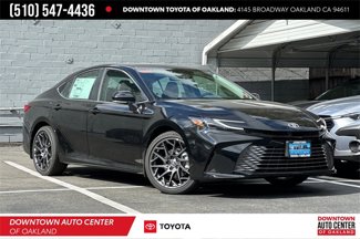 Used 2025 Toyota Camry XLE image 1