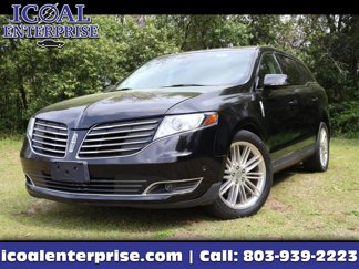 Used 2019 Lincoln MKT AWD image 1