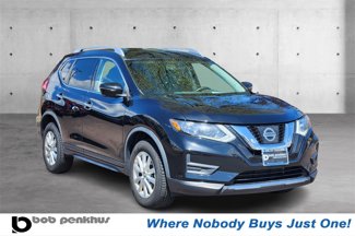 Used 2017 Nissan Rogue SV w/ SV Premium Package image 1