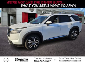New 2025 Nissan Pathfinder Platinum image 1
