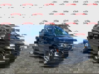 Certified 2023 Chevrolet Traverse LT image 1