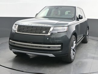 Used 2025 Land Rover Range Rover SE image 1