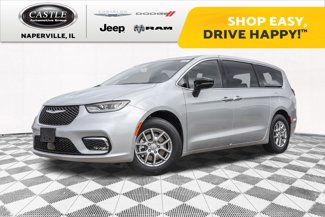 New 2026 Chrysler Pacifica Select image 1