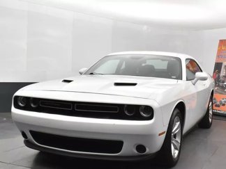 Used 2023 Dodge Challenger SXT image 1