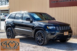 Used 2021 Jeep Grand Cherokee Laredo X image 1