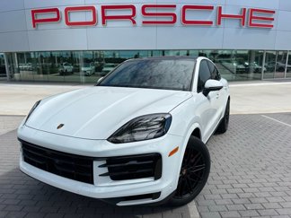Used 2025 Porsche Cayenne S image 1