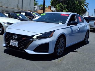 Used 2023 Nissan Altima 2.0 SR image 1
