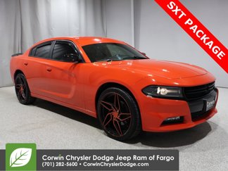 Used 2019 Dodge Charger SXT w/ Blacktop Package image 1
