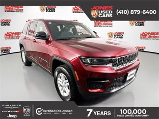 Used 2025 Jeep Grand Cherokee Laredo image 1