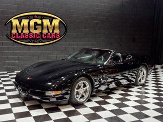 Used 2004 Chevrolet Corvette Convertible w/ Preferred Equipment Group image 1