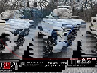 Used 2025 Toyota Tundra Limited image 1