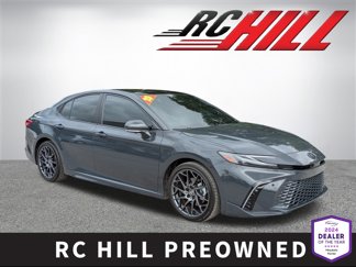 Used 2025 Toyota Camry XSE image 1