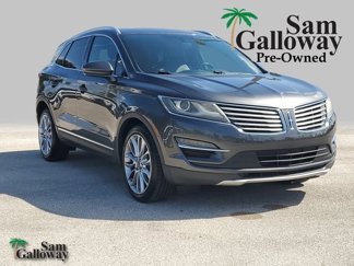 Used 2017 Lincoln MKC Reserve image 1