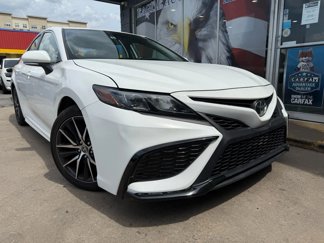 Used 2023 Toyota Camry SE image 1
