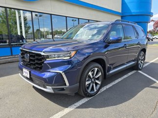 New 2025 Honda Pilot Touring image 1