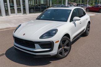 Used 2024 Porsche Macan w/ Premium Plus Package image 1