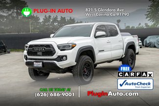 Used 2023 Toyota Tacoma TRD Off-Road image 1