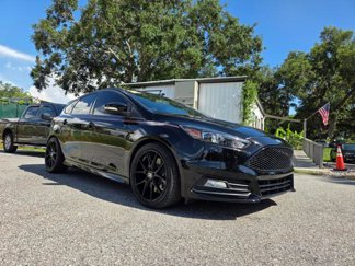 Used 2017 Ford Focus ST w/ Equipment Group 402A image 1