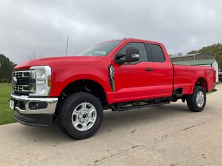 New 2025 Ford F350 XLT image 1
