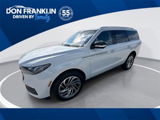 New 2025 Lincoln Navigator Reserve image 1