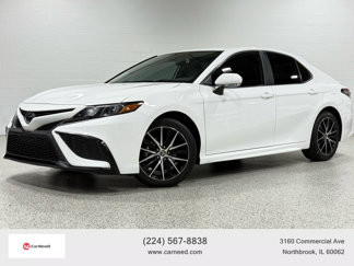 Used 2021 Toyota Camry SE image 1