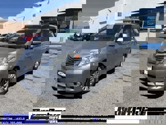 Used 2017 Toyota Sienna XLE image 1