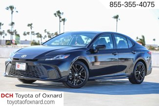 Used 2025 Toyota Camry SE image 1