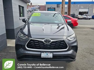 Used 2020 Toyota Highlander LE image 1