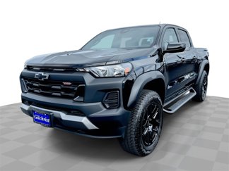 Used 2024 Chevrolet Colorado Trail Boss image 1