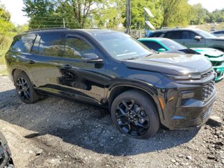 Used 2025 Chevrolet Traverse RS w/ LPO, Floor Liner Package image 1