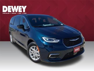 New 2025 Chrysler Pacifica Select image 1