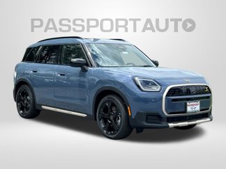 New 2025 MINI Cooper Countryman SE image 1