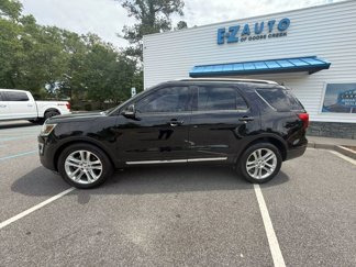 Used 2017 Ford Explorer XLT w/ Equipment Group 202A image 1