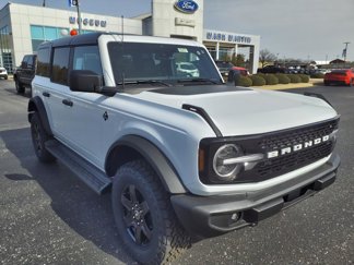 New 2025 Ford Bronco Outer Banks w/ Black Appearance Package image 1