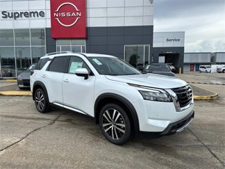 New 2025 Nissan Pathfinder Platinum image 1
