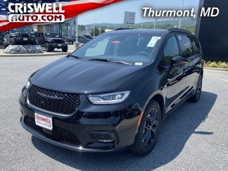 New 2025 Chrysler Pacifica Limited image 1