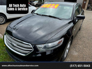 Used 2017 Ford Taurus SE image 1
