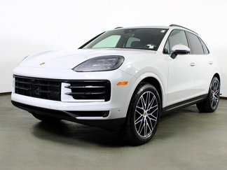 New 2025 Porsche Cayenne image 1