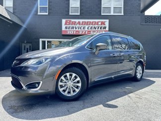 Used 2018 Chrysler Pacifica Touring-L image 1