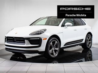 Used 2024 Porsche Macan image 1
