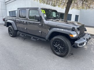 Used 2022 Jeep Gladiator Sport image 1