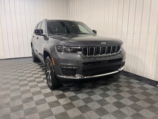 New 2025 Jeep Grand Cherokee L Limited image 1