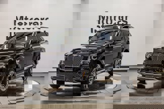 Used 2018 Bentley Bentayga image 1