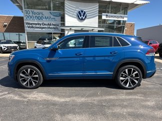 New 2025 Volkswagen Atlas Cross Sport SEL Premium R-Line image 1