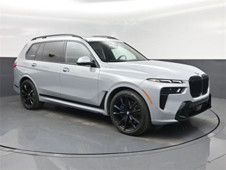 Used 2023 BMW X7 xDrive40i w/ M Sport Package image 1
