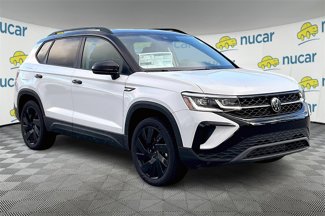 New 2024 Volkswagen Taos SE image 1