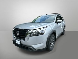 New 2025 Nissan Pathfinder SV image 1