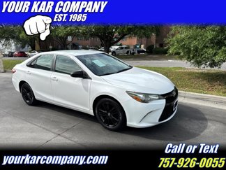 Used 2017 Toyota Camry SE image 1