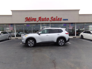 Used 2023 Nissan Rogue SV image 1